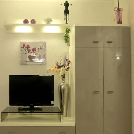 Kleiner Roland By Interhome Bremen